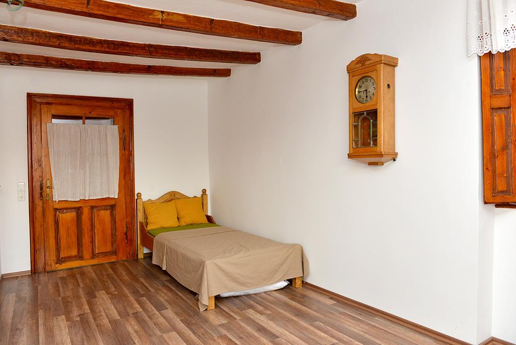 Rigofuetty Vendeghaz Hotel Tiszaalpar Exterior photo